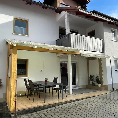 Im Alpenvorland Am Lech Apfeldorf